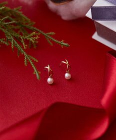 Phoebe 【K10】クロッシングパールピアス