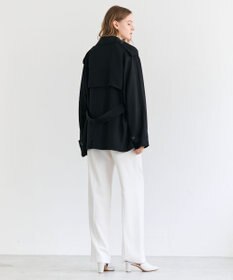 BEIGE， VESZELYITE / ラップショートトレンチコート