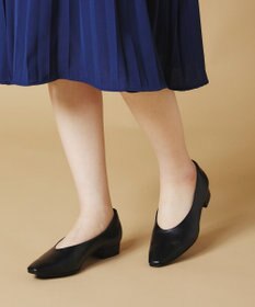 Dominic3 ディープカット レザーパンプス