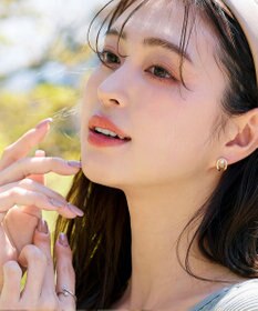 Tiaclasse 小ぶりパール付きピアス