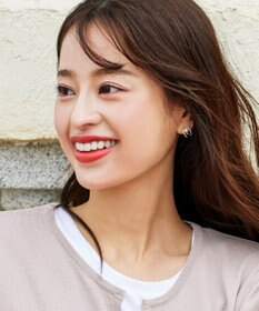 Tiaclasse 小ぶりパール付きピアス