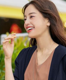 Tiaclasse 小ぶりパール付きピアス