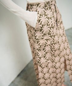 GRACE CONTINENTAL パームモチーフカーゴスカート