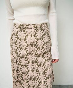 GRACE CONTINENTAL パームモチーフカーゴスカート