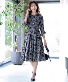 Tiaclasse 【安田美沙子さん着用・洗える】フラワーフロッキーワンピース