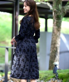 Tiaclasse 【安田美沙子さん着用・洗える】フラワーフロッキーワンピース