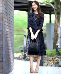 Tiaclasse 【安田美沙子さん着用・洗える】フラワーフロッキーワンピース