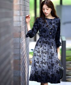 Tiaclasse 【安田美沙子さん着用・洗える】フラワーフロッキーワンピース