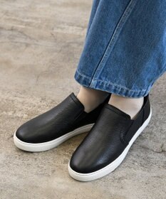 Pointer 本革スライドオンスリッポン