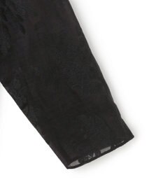 UNFILO L 【前後着用可能の2WAY仕様】ボタニカル エンブロイダリー ブラウス