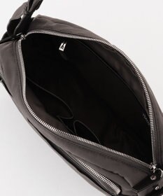 Y'SACCS ポリエステルツイル ショルダーバッグ