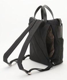 Y'SACCS ストリームラインデイパック