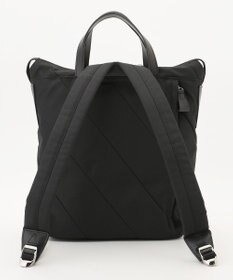 Y'SACCS ストリームラインデイパック