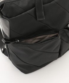 Y'SACCS ストリームラインデイパック