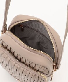 LA BAGAGERIE ランダムプリーツショルダーバッグ タテ