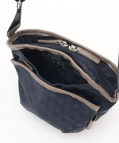 Y'SACCS ドットジャガードポシェット