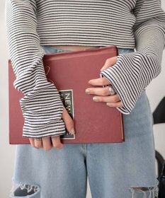 WEGO ワンポイントデザインフィンガーホールリブロンT