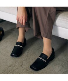 MODE ET JACOMO <MODE ET JACOMO>スクエアトゥチェーンローファー