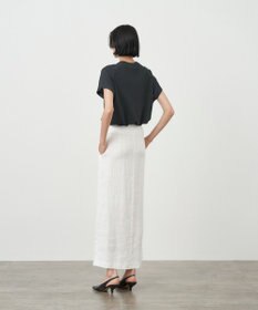 ATON GARMENT DYED LINEN SATIN | ペンシルスカート