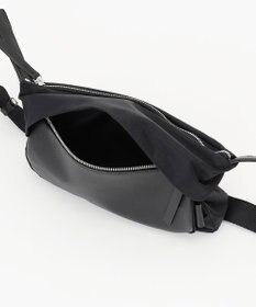 Y'SACCS リサイクルナイロン×カウレザー ラップミニショルダー