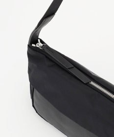 Y'SACCS リサイクルナイロン×カウレザー ラップミニショルダー