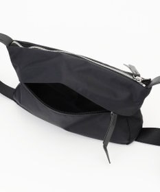 Y'SACCS リサイクルナイロン×カウレザー ラップミニショルダー