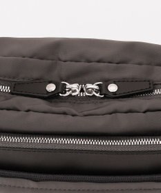 Y'SACCS ポリエステルツイル ショルダーバッグ