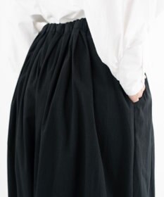 muuc 〈綿100%〉〈涼しいワッシャー生地〉〈裾タック入り〉〈ワイドシルエット〉サーカスパンツ