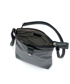 PELLE BORSA ポシェット Alive アライブ 4452