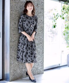 Tiaclasse 【安田美沙子さん着用・洗える】フラワーフロッキーワンピース