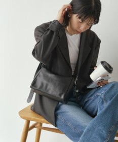 russet 【2025AW新作】レザースクエアショルダーバッグ(CE-1575)