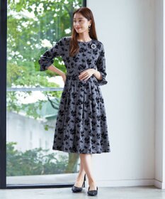 Tiaclasse 【安田美沙子さん着用・洗える】フラワーフロッキーワンピース