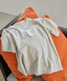 AMERICAN HOLIC 箔プリントＴシャツ