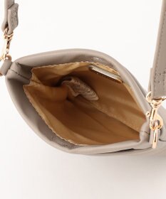 LA BAGAGERIE シープレザー　スクエアミニマムポシェット