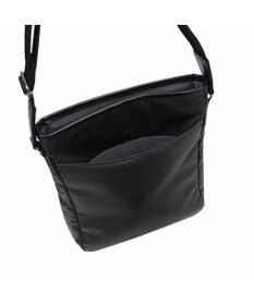 ACE BAGS & LUGGAGE ultima tokyo ディーノ ショルダーバッグ フロントファスナーポケット 68173 ウルティマトーキョー