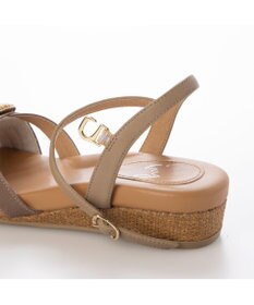 ing <ing>チェーンモチーフアンクルストラップサンダル