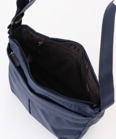 Y'SACCS ナイロンタフタショルダーバッグ　ミディアム