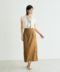 YECCA VECCA シャイニーロングスカート