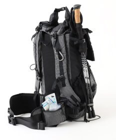 JOSEPH ABBOUD MOUNTAIN 【軽量/ECO撥水/サスティナブル素材/サコッシュが取り外せる】リサイクルリップストップ バックパック 33L