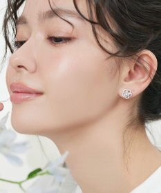 Tiaclasse 【金属アレルギー対応】カメリアモチーフピアス・イヤリング