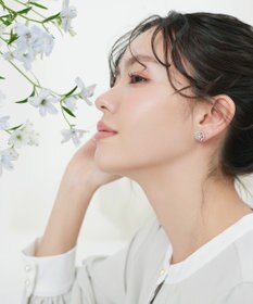 Tiaclasse 【金属アレルギー対応】カメリアモチーフピアス・イヤリング