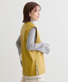 Green Parks フェイクレザーＶネックベスト