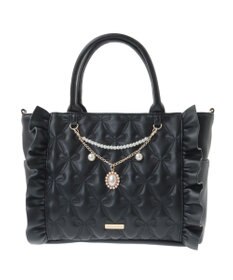 Maison de FLEUR チャーム付きリボンキルティング2Wayトート