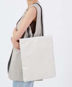 LeSportsac VERTICAL CITY TOTE/アップタウンパールシャイン/ブラック