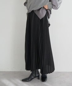 YECCA VECCA サテンプリーツスカート