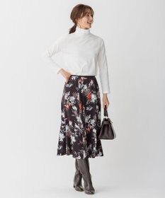 自由区 【洗える】ブラッシュドフラワープリント フレアスカート