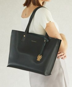 style code 【MERCURYDUO/マーキュリーデュオ】両アオリポケット サイド配色A4トートバッグ　 キーチャーム付