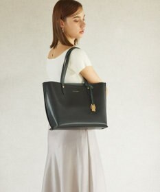 style code 【MERCURYDUO/マーキュリーデュオ】両アオリポケット サイド配色A4トートバッグ　 キーチャーム付