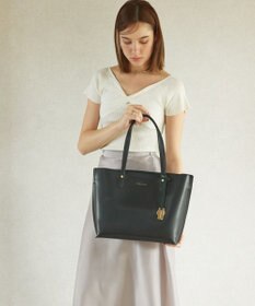 style code 【MERCURYDUO/マーキュリーデュオ】両アオリポケット サイド配色A4トートバッグ　 キーチャーム付