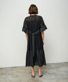 GRACE CONTINENTAL ヤシ柄カットワークワンピース